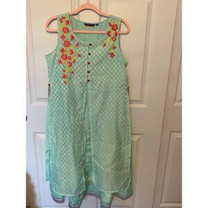 Green Sleeveless Embroidered Kurta With Red Floral Detailing & Buttons By Srisht